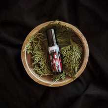 Load image into Gallery viewer, Stone Circle perfumes
